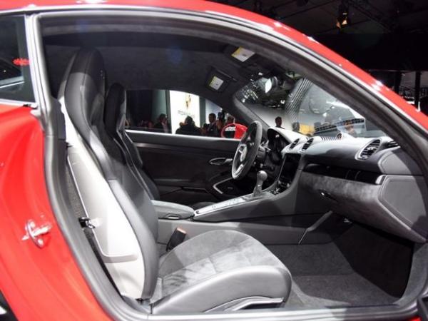 2018款保时捷718车系上市 售59.30-97.80万元