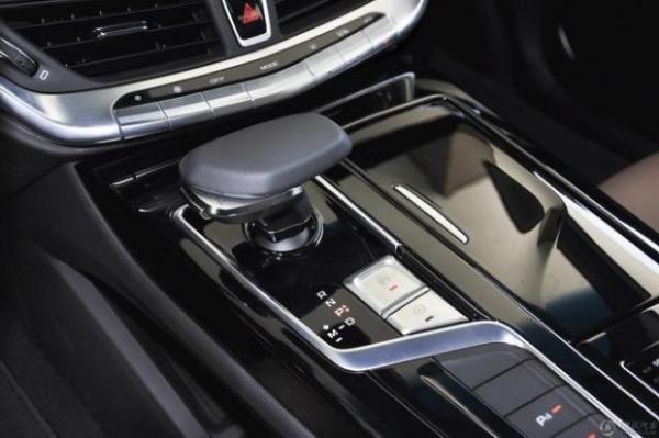 售15.98万起 吉利混动中级车博瑞GE开启预售 5月底上市