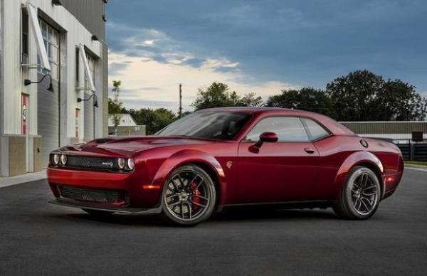 道奇2019款挑战者地狱猫 配V8引擎强势来袭