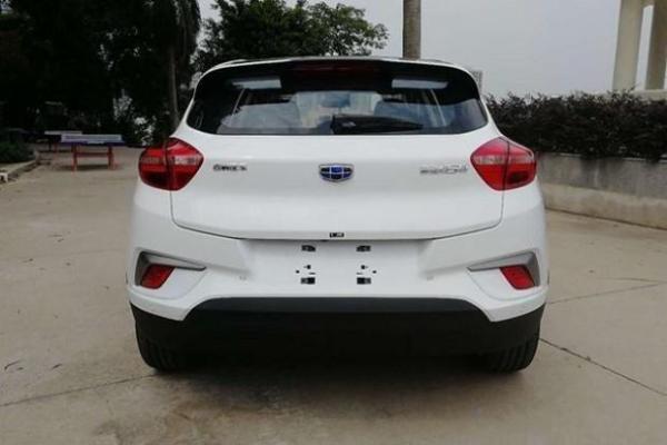 吉利帝豪GSe内饰细节图曝光 续航400公里/年内上市