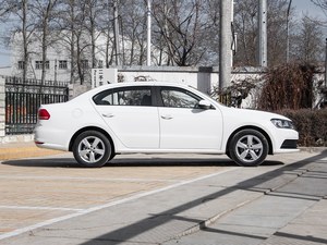 针尖对麦芒 看谁更受年轻消费者喜爱？