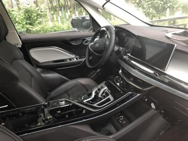 吉利全新MPV内饰图曝光 搭全液晶仪表盘