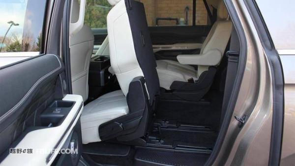 更轻更新更强 海外试驾2018款福特征服者Platinum Max