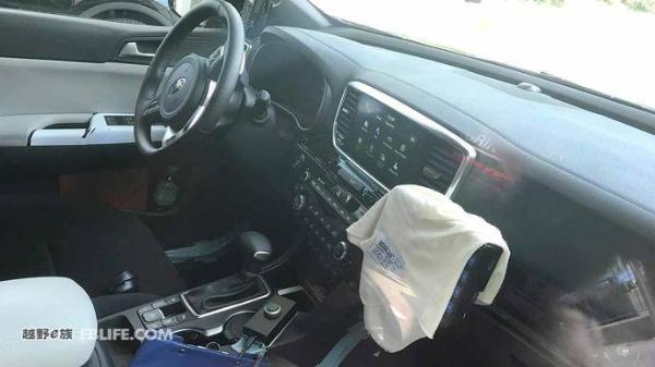 细节小幅变化 小改款起亚Sportage无伪装路试谍照曝光