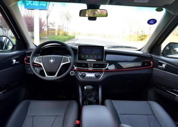 全新中型7座SUV 伽途GT上市售7.99-9.79万