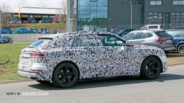 进气格栅形象曝光 全新一代奥迪Q8高性能版谍照曝光