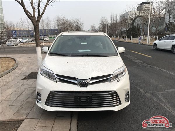 18款丰田塞纳3.5L现车最新配置全面解读丰田塞纳加版四驱性能