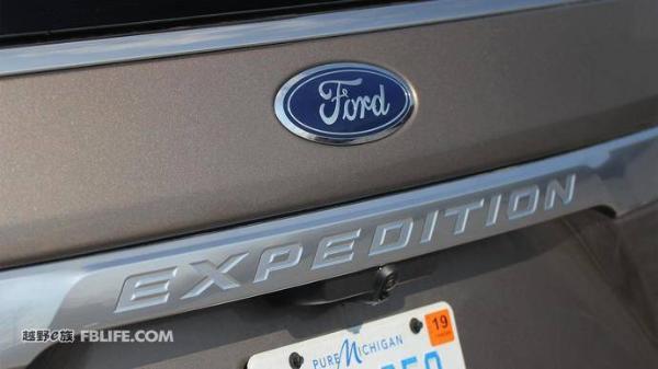 更轻更新更强 海外试驾2018款福特征服者Platinum Max