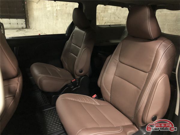 18款丰田塞纳3.5L现车最新配置全面解读丰田塞纳加版四驱性能