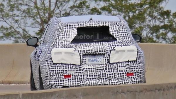 林肯全新MKC谍照曝光 或将于2019年推出