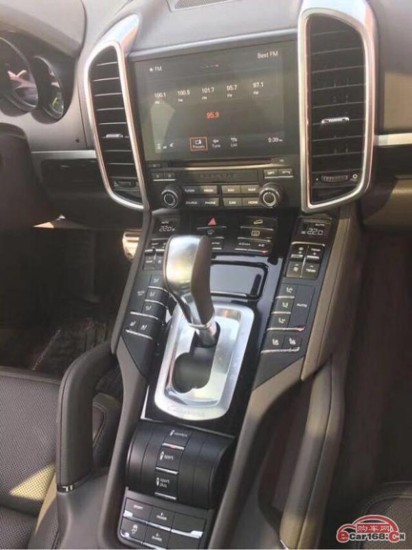 18款保时捷卡宴新能源展位现车多少钱保时捷卡宴3.0T动力价格