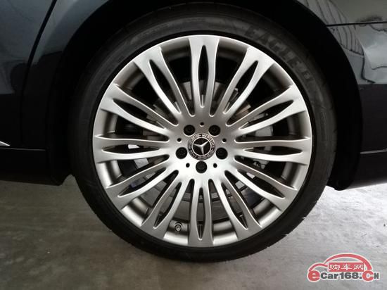 18款奔驰迈巴赫S560美规版配置颜色全豪华大气商务轿车全新价格