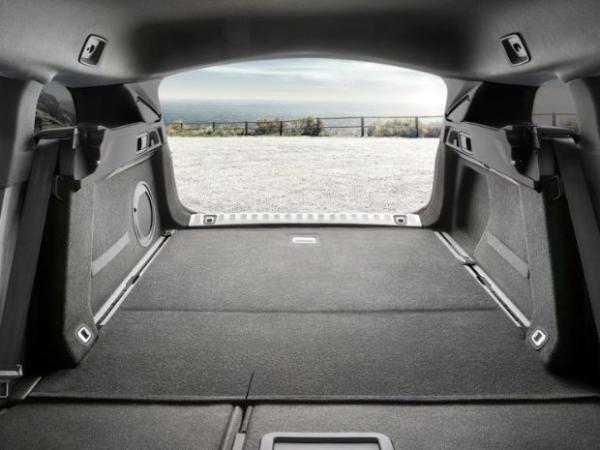 全新一代标致508 SW旅行车官图发布 10月亮相