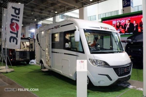 【车展新车】 法式浪漫 2018房车展湃力特G600房车实拍