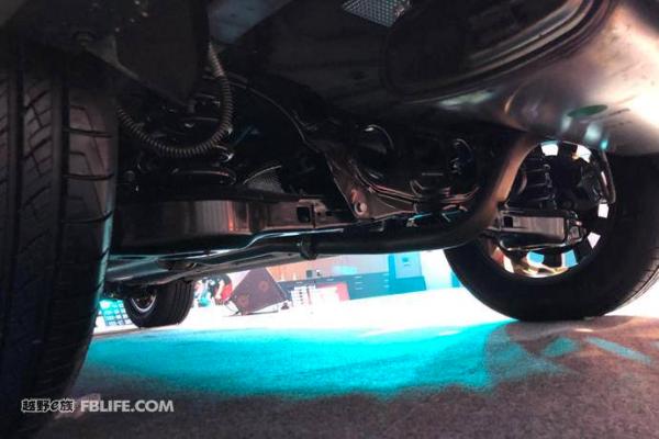 吉利新远景SUV上市 售价7.59-10.59万元