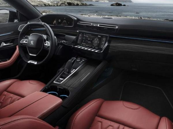 全新一代标致508 SW旅行车官图发布 10月亮相