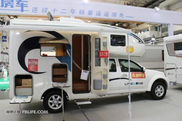 【车展实拍】实用主义 2018房车展览众C6型房车实拍