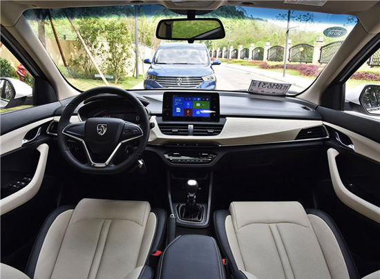 宝骏360 内饰图 宝骏360 内饰图