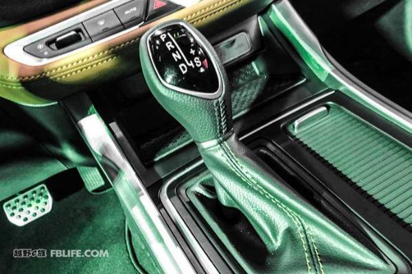 吉利新远景SUV上市 售价7.59-10.59万元