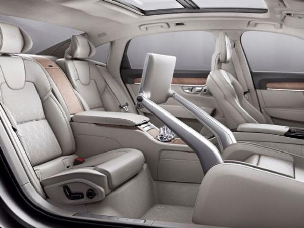 售108.8万 国产沃尔沃S90 T8荣誉版价格公布