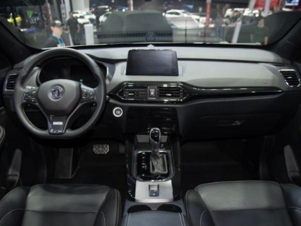 7座SUV/双色车身 东风风光S560 1.5T车型将于8月上市