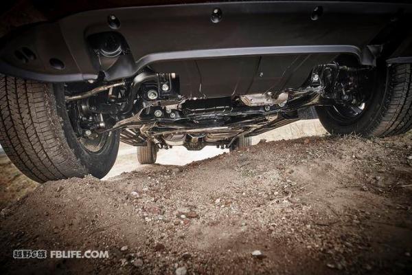 日产途达东南亚市场亮相 提供七座版车型