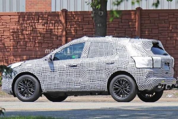 车身加大 福特全新翼虎混动版车型谍照曝光 2019年发布