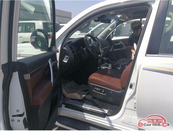 18款中东版丰田兰德酷路泽5700川藏行者把坏路踩在脚下新优惠