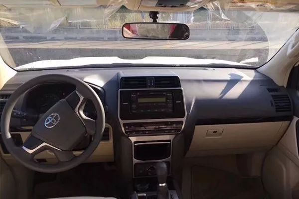 18款三菱帕杰罗V97中东版五速3.8L现车配置详情解析最新报价