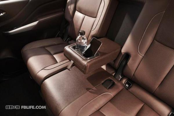 日产途达东南亚市场亮相 提供七座版车型