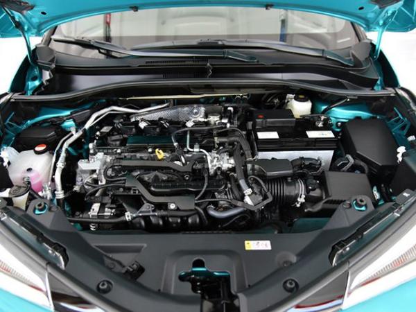 丰田C-HR购车手册 推荐领先版及豪华版
