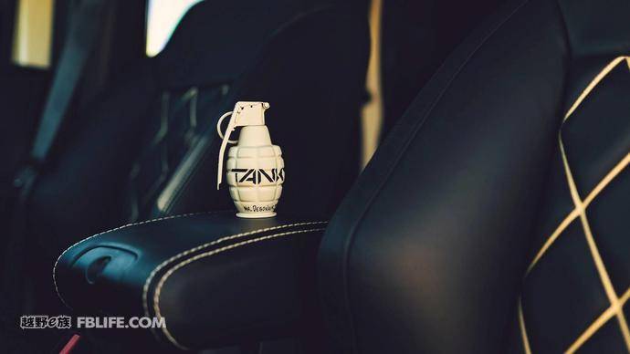 世界末日专属SUV Rezvani推出军用版Tank