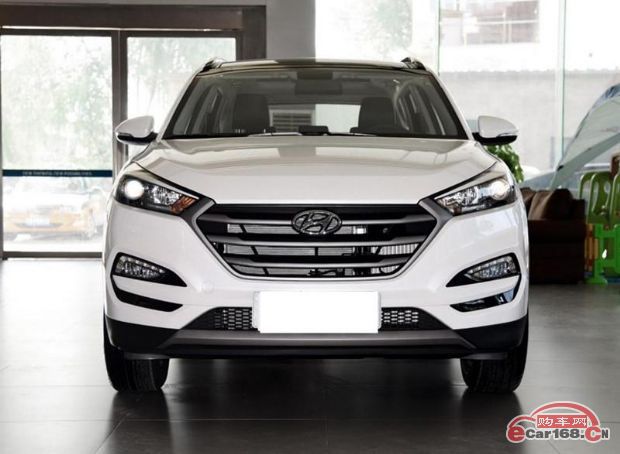 新增动力车型18款北京现代传承了现代家族的都市感