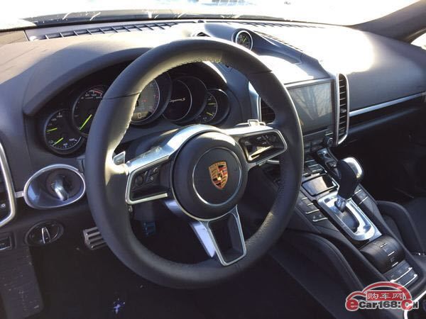 2018款保时捷卡宴3.6汽油铂金版百万级全能型选手