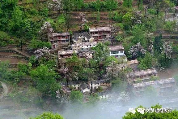 太行天路隐藏在林州太行山大峡谷里的奇景