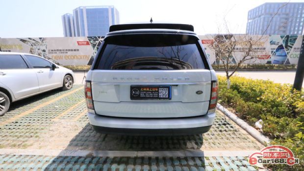 2018款路虎揽胜皇家一号实拍陆上最强的SUV高端豪华领域车型