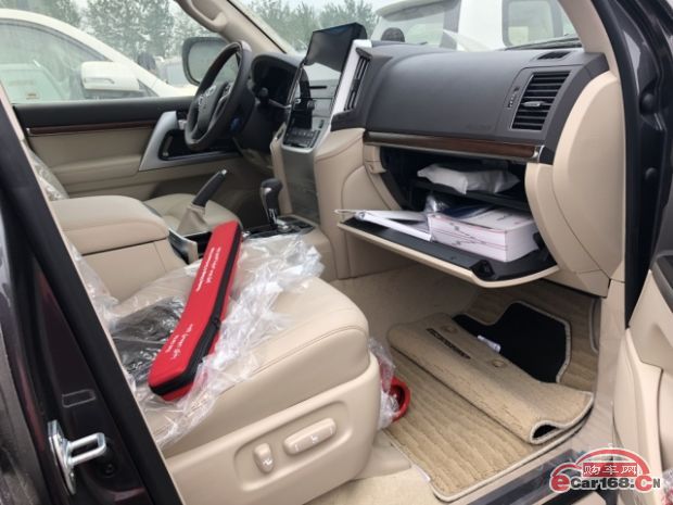 2018款丰田兰德酷路泽5700中东版穿越川藏线顶级强悍车型爆惠