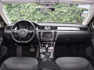 2017帕萨特价格直降4.8万元 现车充足