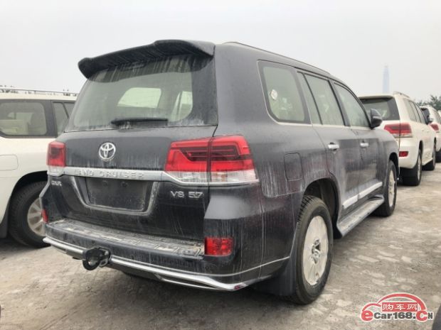 2018款丰田兰德酷路泽5700中东版穿越川藏线顶级强悍车型爆惠