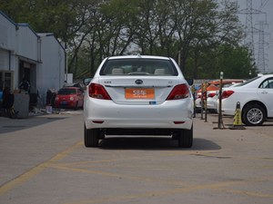 比亚迪e5最新优惠直降5万元 现车充足