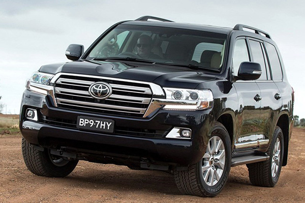 兰德酷路泽将换装3.5T涡轮增压发动机，大排量自吸时代即将终结？