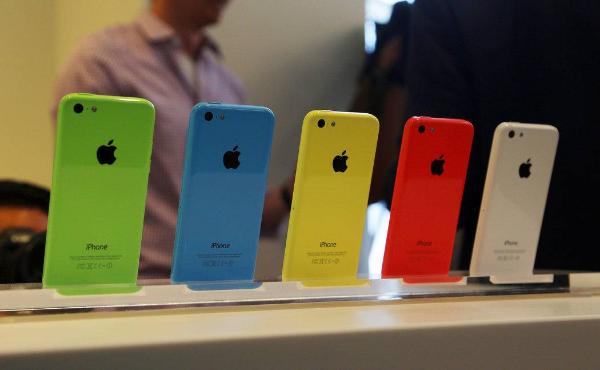 历代iPhone颜色大盘点，你最喜欢哪个颜色？
