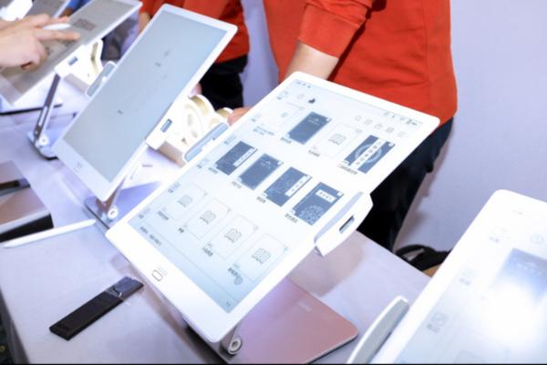 B文石新品OOX Max3智能墨水平板正式发布 售价5680元