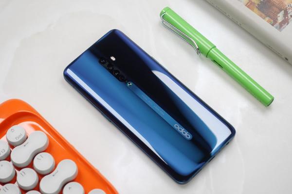 国庆七天乐之萌宠大作战 OPPO Reno2无惧抖动