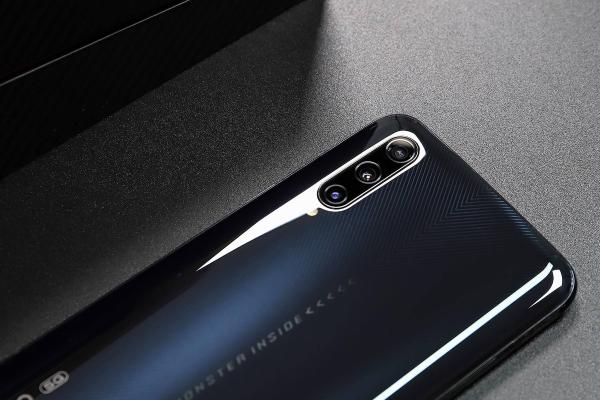 最便宜的5G手机再次开卖 5G+骁龙855Plus+UFS3.0最好的都给你