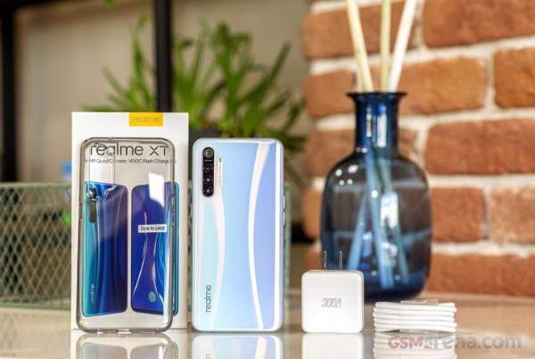 Realme 12月发布Realme XT升级版，采用骁龙730G芯片组