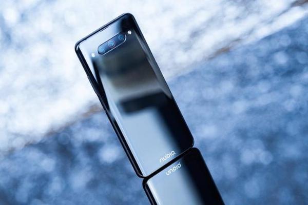 2019年8月新机性能排行榜出炉 顶级机皇第三 意外？