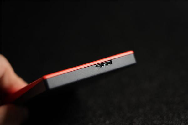 超轻薄大容量 西部数据MyPassport随行版移动硬盘评测