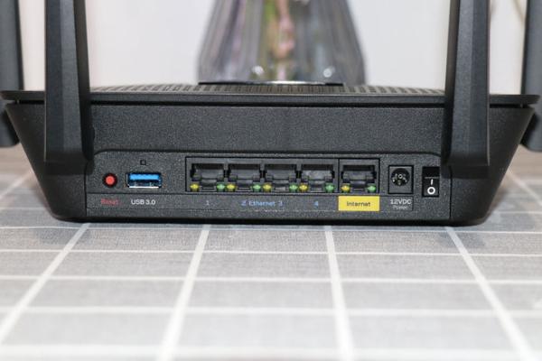 专为游戏打造 LINKSYS MR9000X电竞无线路由器体验