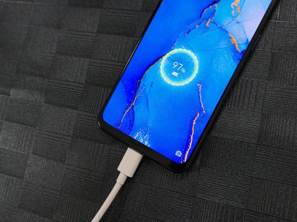 销量冠军是怎么炼成的？OPPO Reno3：看我，这题我会